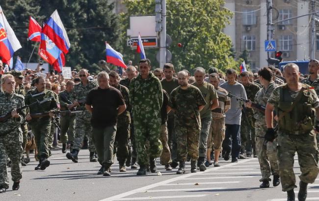 Двое украинских военных захвачены в плен в Донбассе