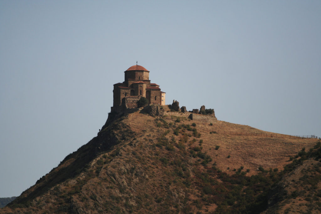 Jvari monastery outside Mtsketa новости Верхняя Сванетия, Грузия, Монастырь Гелати, Монастырь Самтавро, Мцхета, Собор Баграти, Собор Светицховели, Храм Джвари, ЮНЕСКО