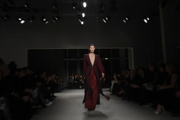 SituationistRunwayMilanFashionWeekFallXInAYNbrERzl новости «Mercedes-Benz Fashion week Tbilisi», Milan Fashion Week, Situationist, Грузия, мода