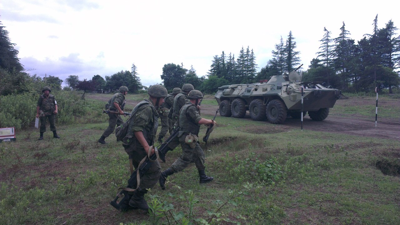 Россия проверяет боеготовность базы в Абхазии