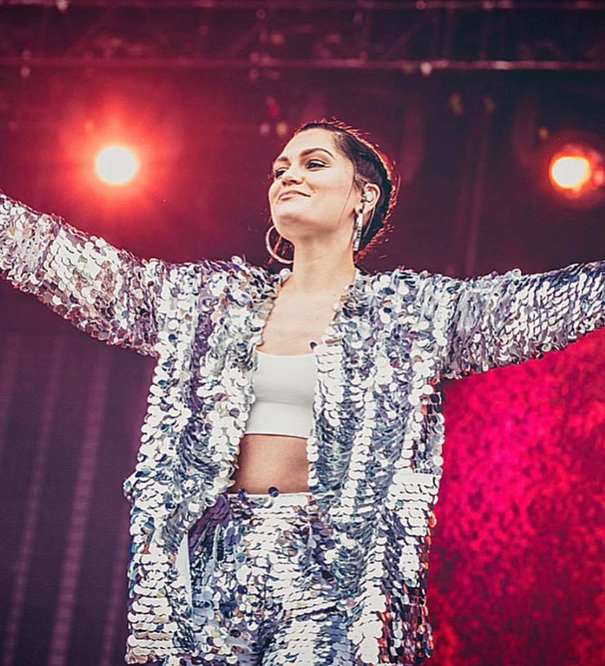 Британская звезда Jessie J в наряде от ANOUKI