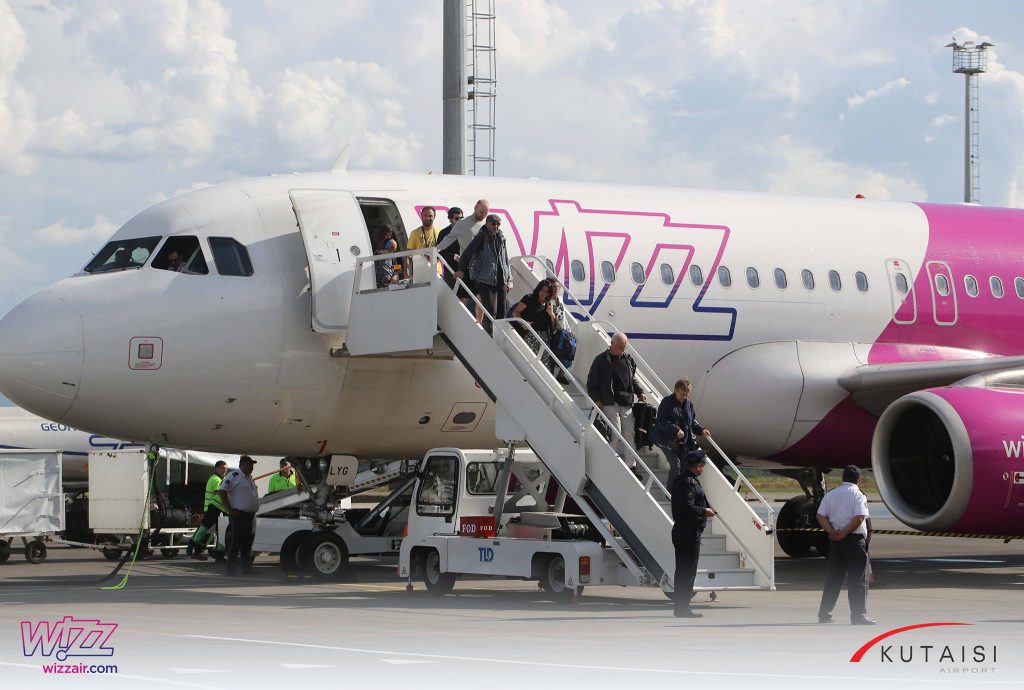 32673706 2091853087750302 4534642169222266880 o новости United Airports of Georgia, wizzair, Бухарест, Варшава, Грузия, Кутаиси, Кутаисский аэропорт, Польша, Румыния, телефонный террорист