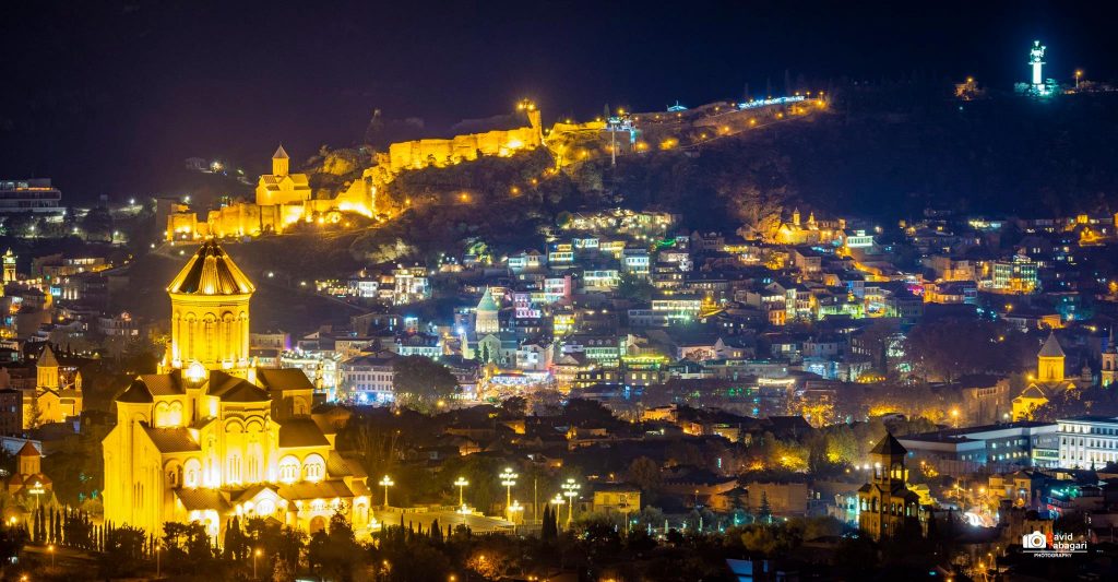 Tbilisi 1 фоторепортаж Давид Табагари, мэрия, осень, тбилиси, фото, фотографии, фоторепортаж