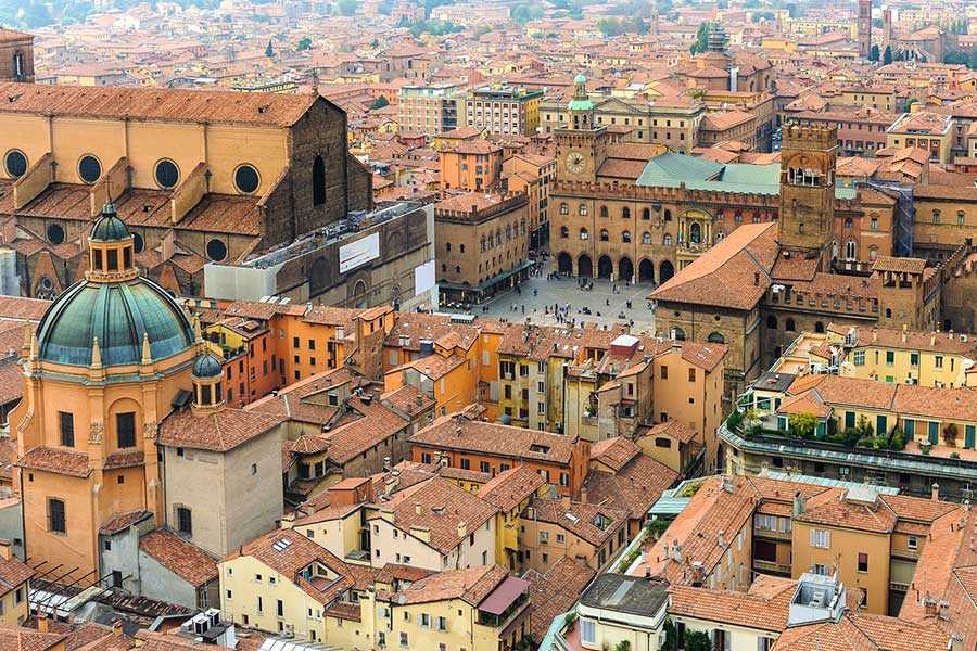 Bologna 1 новости Ryanair, авиарейсы, Грузия, европа, Ирландия, Кутаисский аэропорт, Тбилисский аэропорт