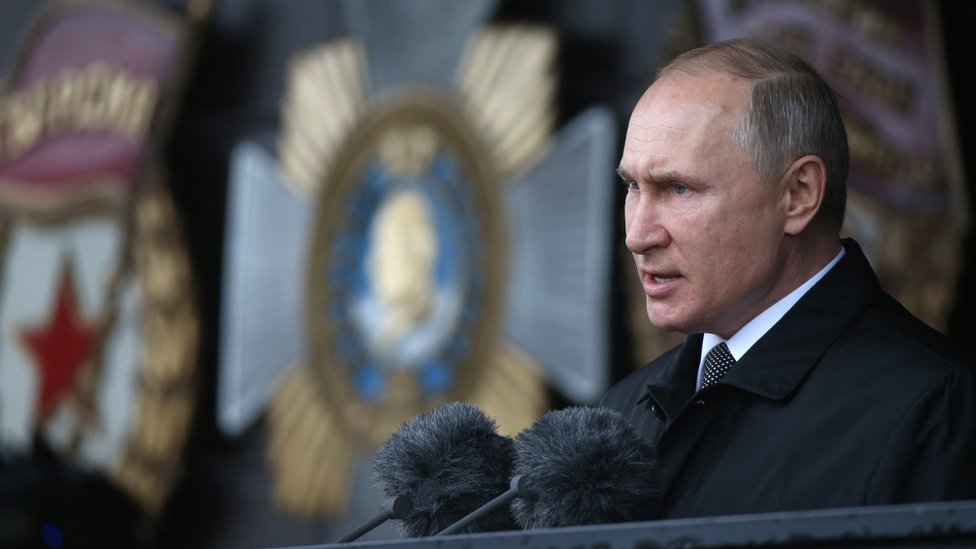 118435699 gettyimages 1204324507 Новости BBC 9 мая, Владимир Путин, парад победы, Россия