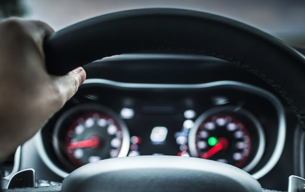 hand on steering wheel PN3MVSA новости МВД Грузии