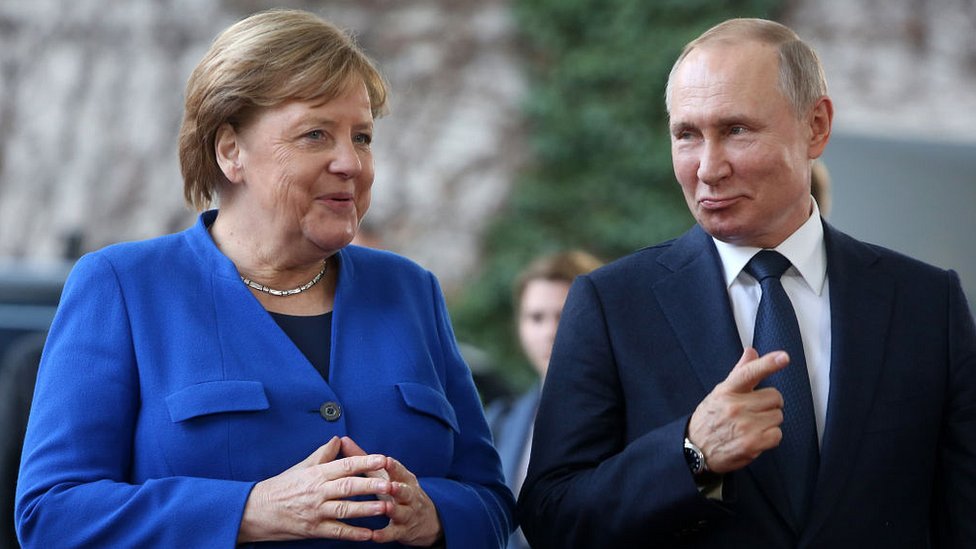 119075688 merkel putin 0120 getty Новости BBC Новости BBC