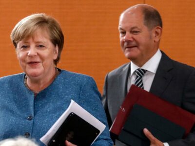 120711193 scholz merkel getty Новости BBC Олаф Шольц