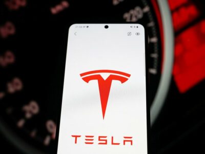 121735812 gettyimages 1233159619 Новости BBC Tesla