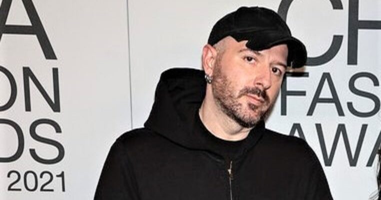 255113200 311072044179178 7075660208210398646 n новости Демна Гвасалия, мода