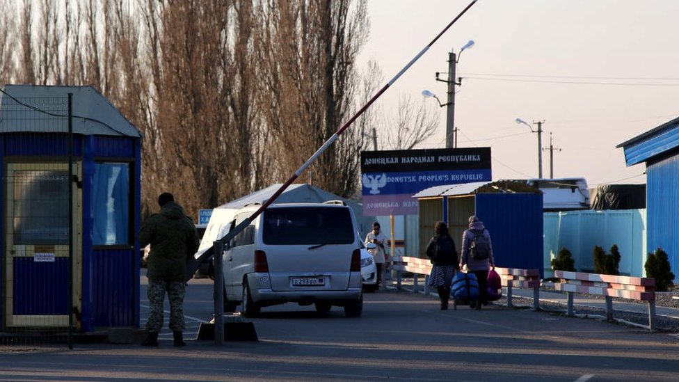 Пункт пропуска самопровозглашенной "Донецкой народной республики" на границе с Россией