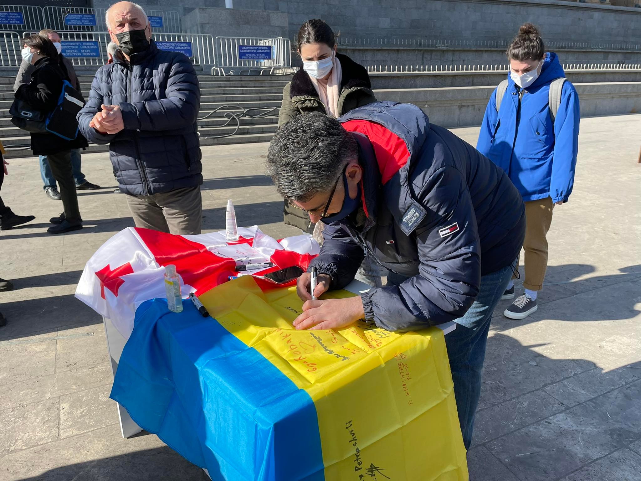 В Тбилиси прошла акция в поддержку Украины 4 272752869 1624960947867499 5568488770919578098 n Грузия-Украина Грузия-Украина, украина