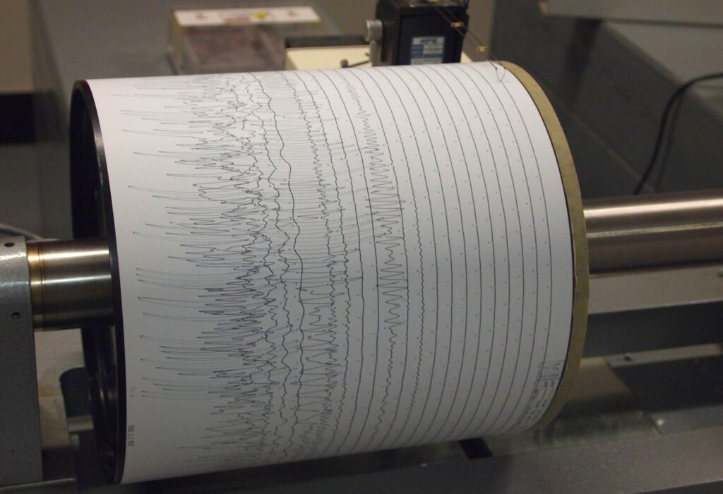 earthquake seismogram at weston observatory новости землетрясение, Турция