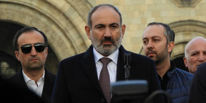 nikol pashinyan at protest 25 2 21 1024x683 1 новости Карабах, Никол Пашинян