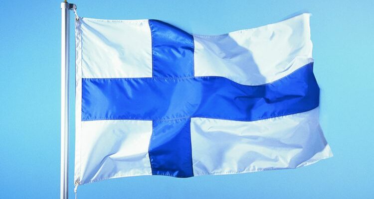 finland flag новости НАТО, Санна Марин, Саули Ниинистё, Финляндия