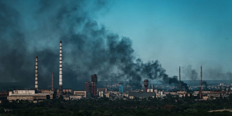 125339160 severodonetskplantgetty Новости BBC война в Украине, Северодонецк