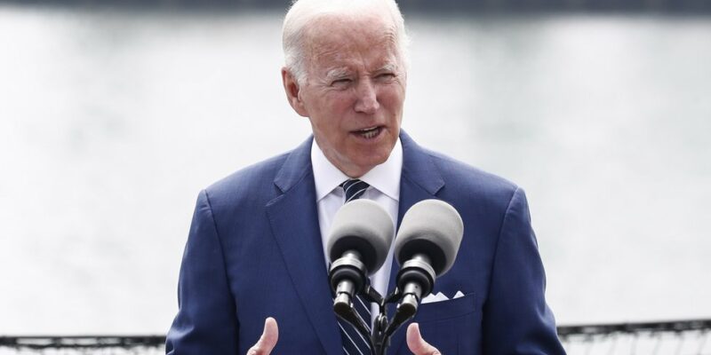 125364598 biden epa Новости BBC Владимир Зеленский, война в Украине, Джо Байден, Украина-США