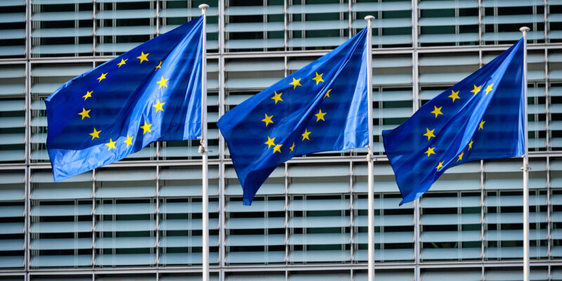 eu flags in front of european commission 2022 03 15 06 13 45 utc новости Грузия-Евросоюз, Еврокомиссия, правительство Грузии, рекомендации, статус кандидата ЕС