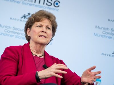 jeanne shaheen 83 Джин Шахин Джин Шахин