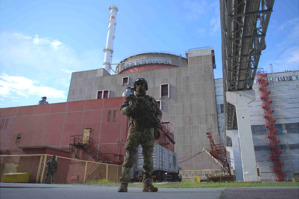 126373882 zaporozhienuclearplant Новости BBC война в Украине, Запорожская АЭС, Россия, украина