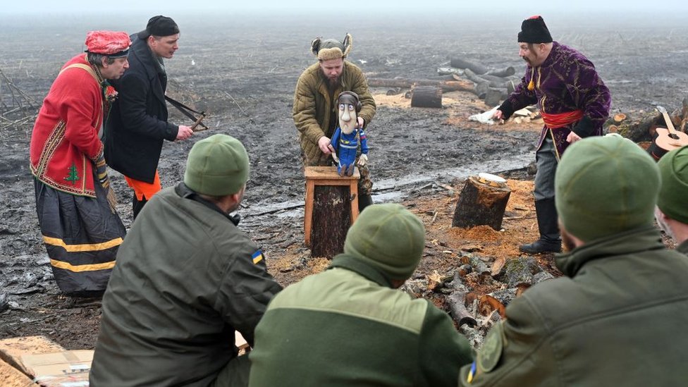 артисты на позициях в Харьковской области