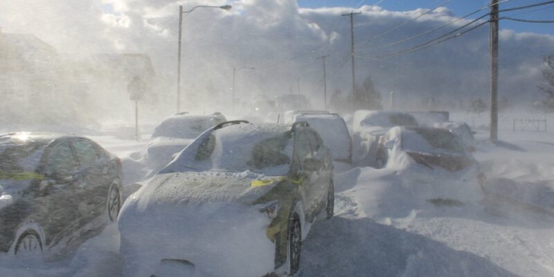 128131646 buffalo snow reu Новости BBC снежная буря, сша