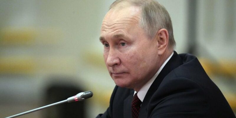 "Он виновен". Экс-прокурор по делу Милошевича считает, что Путина нужно судить за военные преступления 1 128171627 eedcefe2a613590f907a970753644e8e3ffe6e340 512 7008 39421000x563 BBC News Русская служба Владимир Путин, война в Украине, Гаагский суд, Россия, украина