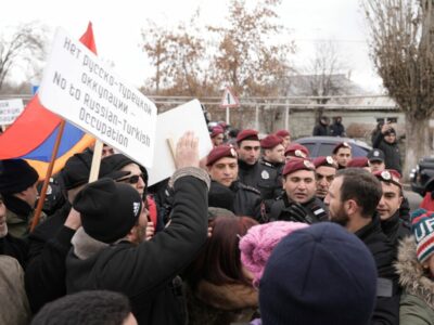 anti russia protest gyumri armenia 09 01 23 1024x683 1 Азербайджан-Армения Азербайджан-Армения