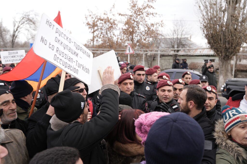 anti russia protest gyumri armenia 09 01 23 1024x683 1 новости OC Media, Азербайджан-Армения, Армения-Россия, Гюмри, Нагорный Карабах, ОДКБ