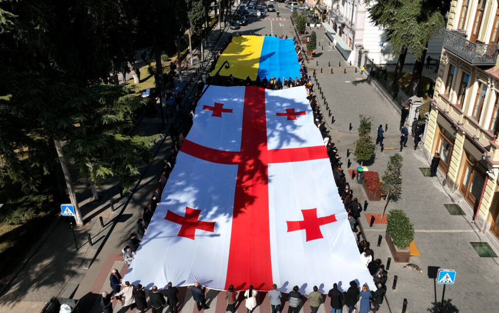 georgia ukraine flags 1 новости война в Украине, Грузия-Украина