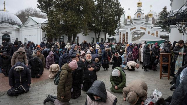 129187318 mediaitem129171529 Новости BBC война в Украине, Киево-Печерская лавра, украина