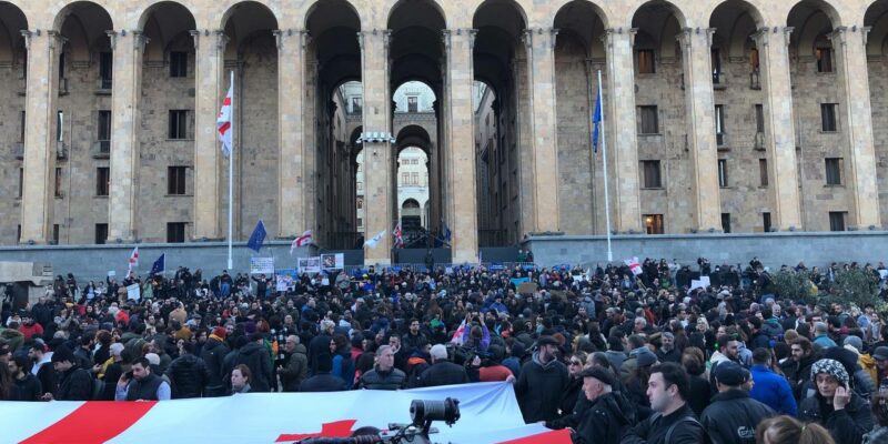 2023 03 07 19.20.20 новости акция протеста, закон об иноагентах, парламент Грузии