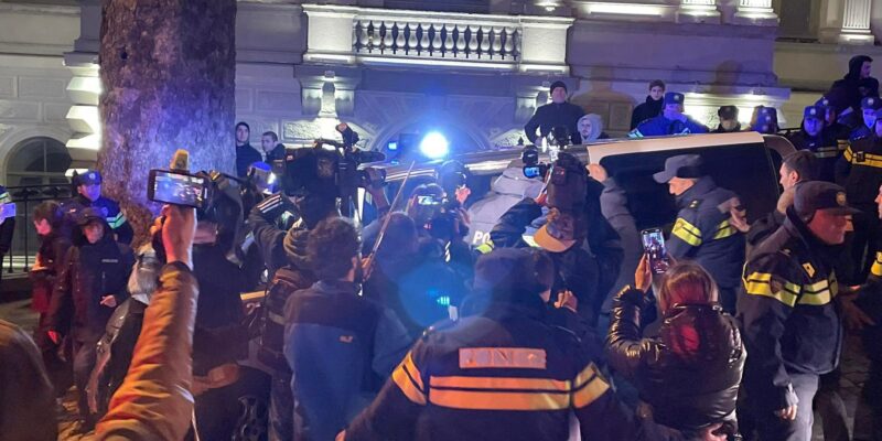 15 НПО призвали МВД Грузии соблюдать права задержанных на акции против «российского закона» 1 334546323 226083946561739 1611981646465368384 n новости закон об иноагентах, МВД Грузии