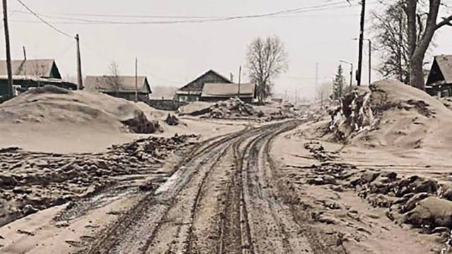 Слой вулканического пепела накрыл поселок Ключи