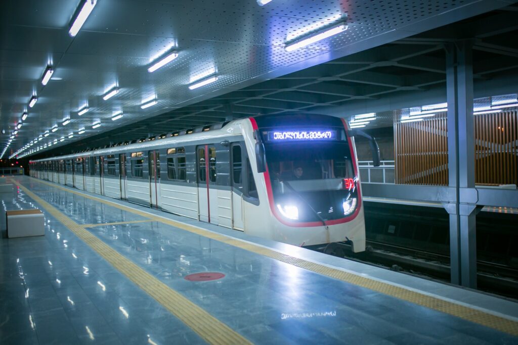 metro subway 2 новости вагон, метро, мэрия Тбилиси