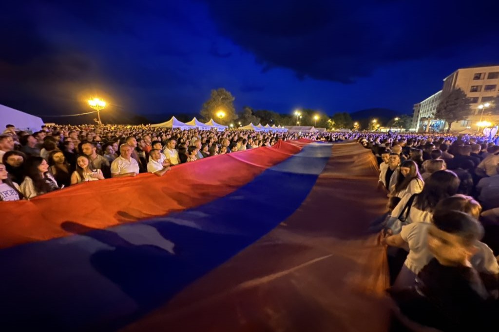 stepanakert protest 25 07 2023 новости гуманитарная помощь, Ереван, Лачинский коридор, Нагорный Карабах, Никол Пашинян