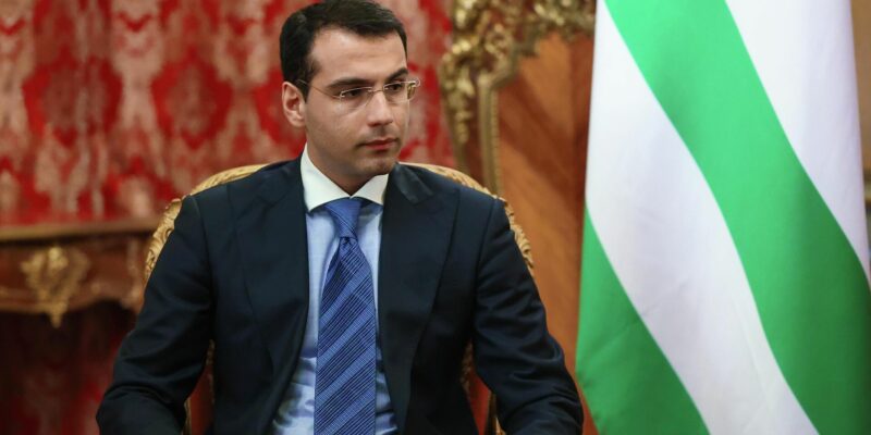 Ардзинба - о ВМФ России в Очамчире: в ближайшее время начнутся "конкретные работы" 1 inal ardzinba новости де-факто МИД Абхазии, Инал Ардзинба, Очамчире