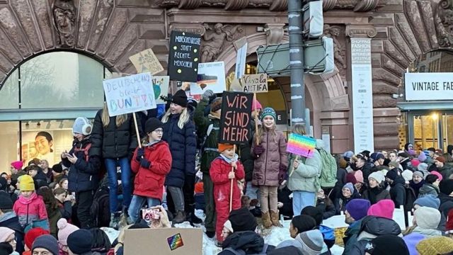 В пятнице в Гамбурге соборались десятки тысяч протестующих