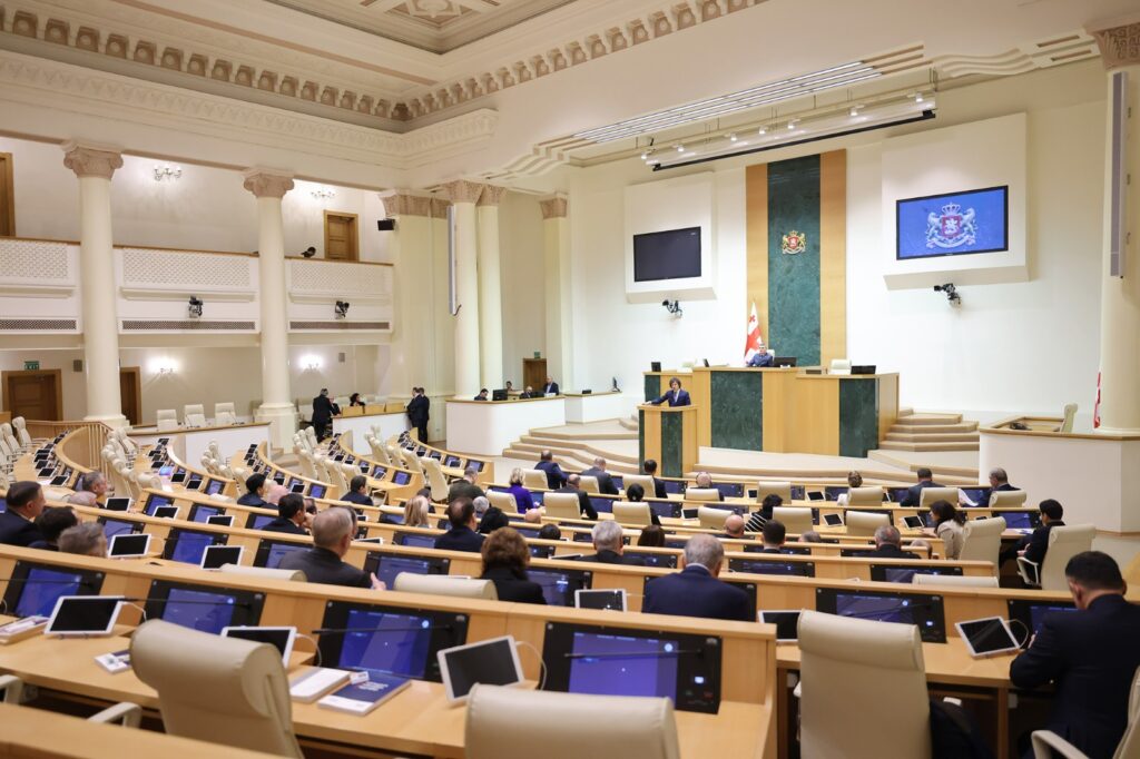 parlament kobaxidze новости Бидзина Иванишвили, законопроект, налоговый кодекс, парламент Грузии, Роман Гоциридзе