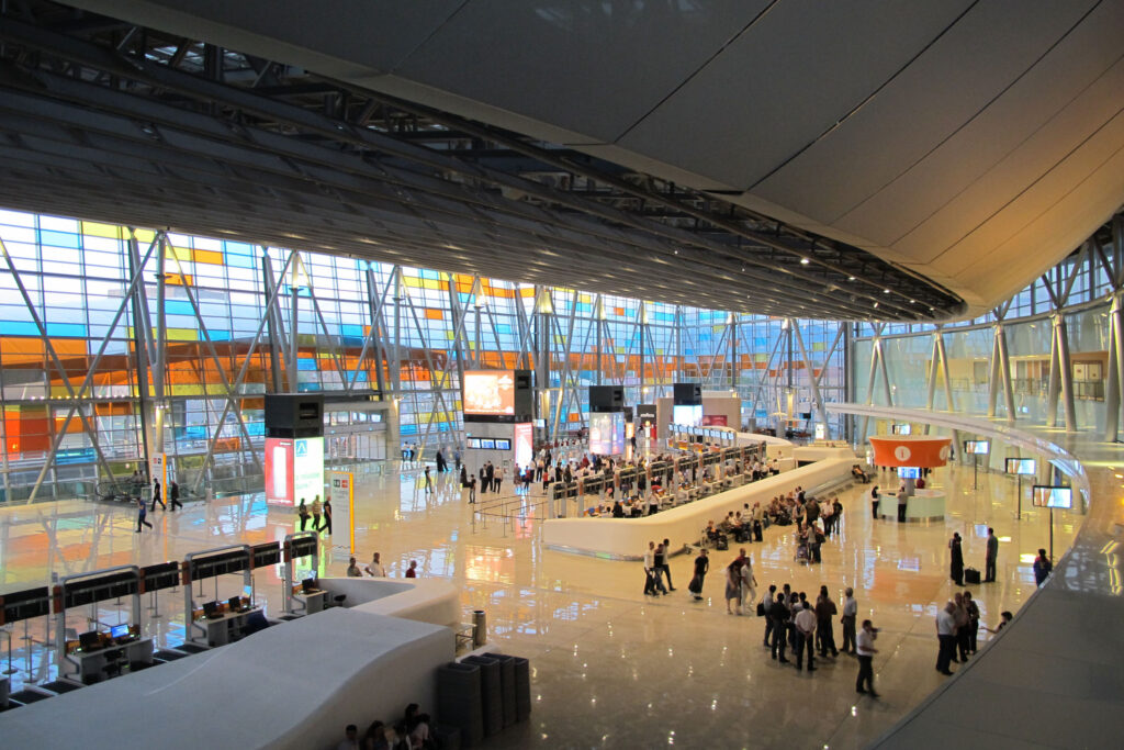 yerevan zvartnots airport 1024x683 1 новости OC Media, Армения-Россия, АЭРОПОРТ, Ереван, Пограничное управление ФСБ России