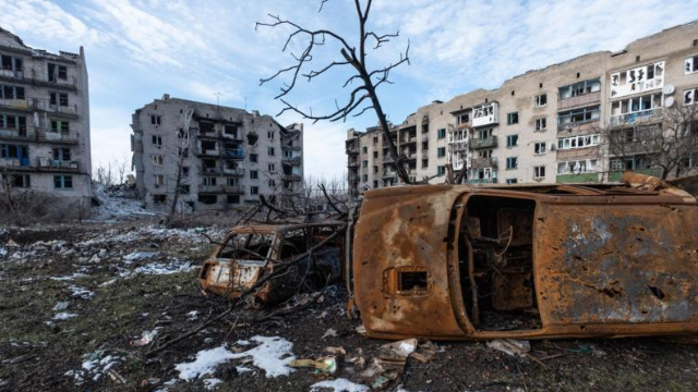 Часов Яр. Почему Украине так важно не потерять эту высоту 5 Останки машины