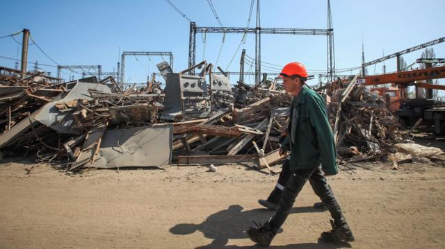 Затраты на восстановление Украины оцениваются уже в 500 млрд долларов. Энергообъект в Харькове, разрушенный российским ударом