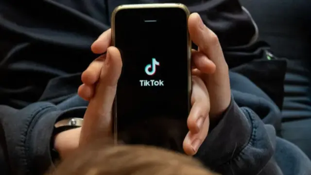 Логотип TikTok