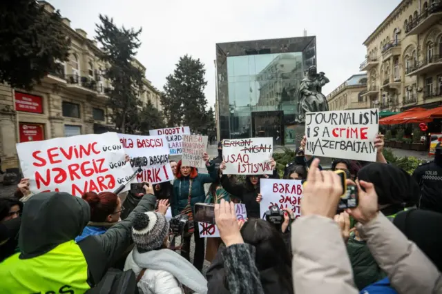 Митинг против домашнего насилия и в защиту политзаключенных 8 марта этого года