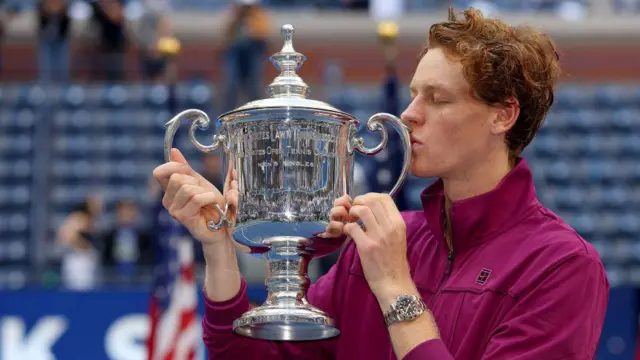 Янник Синнер выиграл US Open. Это вторая крупная победа итальянца с начала года 1 8ea4b3f0 6e37 11ef 925a 0565a8ba9974.jpg BBC News Русская служба US Open, Янник Синнер