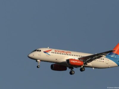 45269785 403 Deutsche Welle Superjet 100