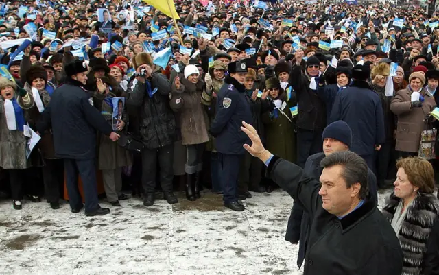 Демонстрация в поддержку Януковича в Северодонецке