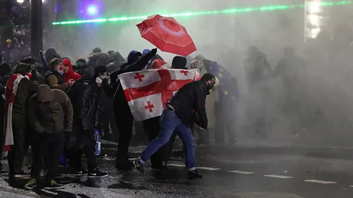 Новости BBC акция протеста в тбилиси, разгон акции протеста в Тбилиси