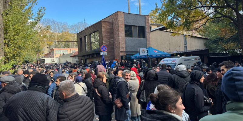 photo 2024 11 05 15 30 39 Выборы 2024 акция протеста в тбилиси, Георгий Вашадзе, коалиция "Единство", нарушения на выборах, парламентские выборы в Грузии, тайна голосования