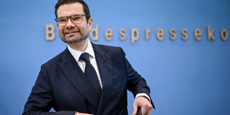 69741627 403 Deutsche Welle Марко Бушман